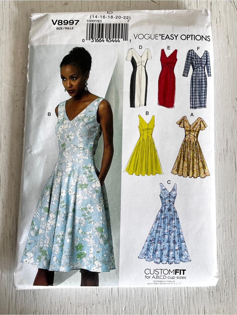 Vogue Easy Uncut MIDI dress Pattern size 14-22